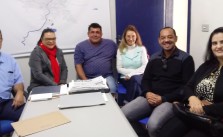foto reuniao operador sanitario e calceteiro