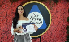 O título recebido pela dentista
