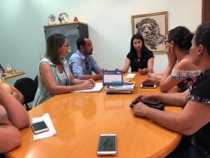 Reunião para reivindicar regulamentação de recessos e redução de jornada 